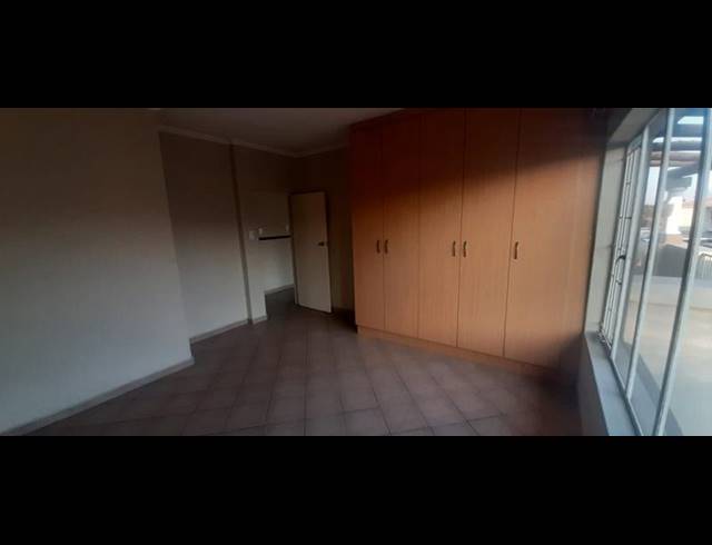2 BEDROOM PROPERTY TO RENT IN DALPARK EXT 1